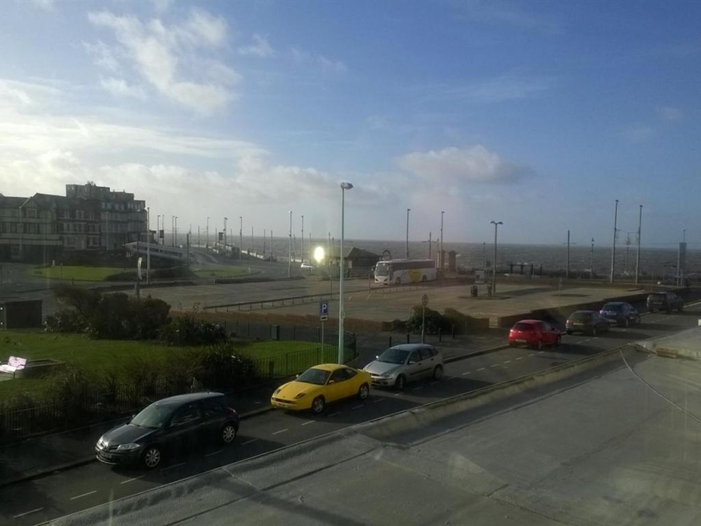 Waves Bed & Breakfast Blackpool