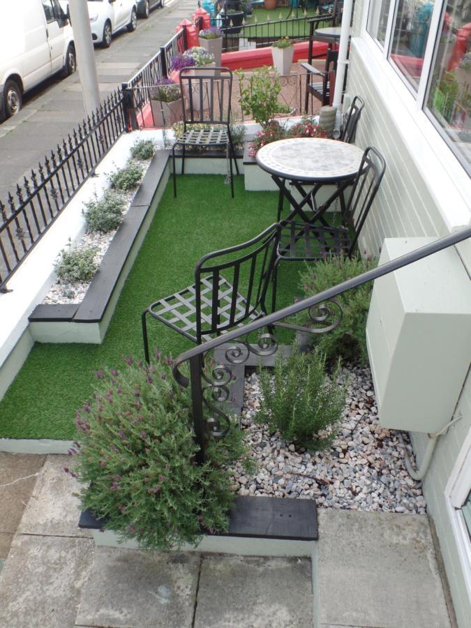 Guest house Westfield House 3*