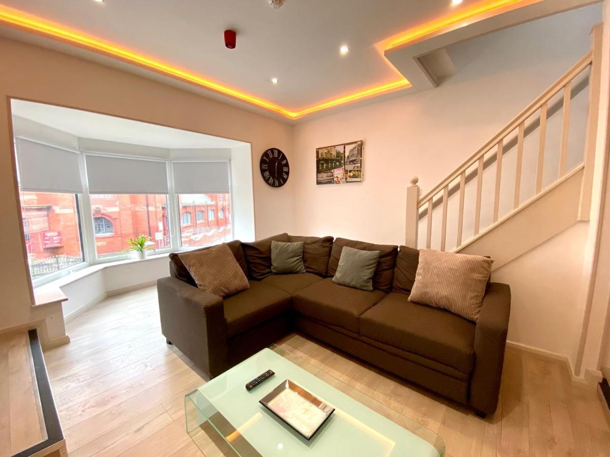 Princess Theatre View By Service Apartment Blackpool