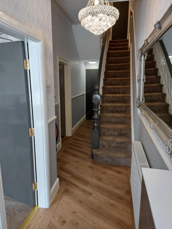 Ponderosa Guest house Blackpool