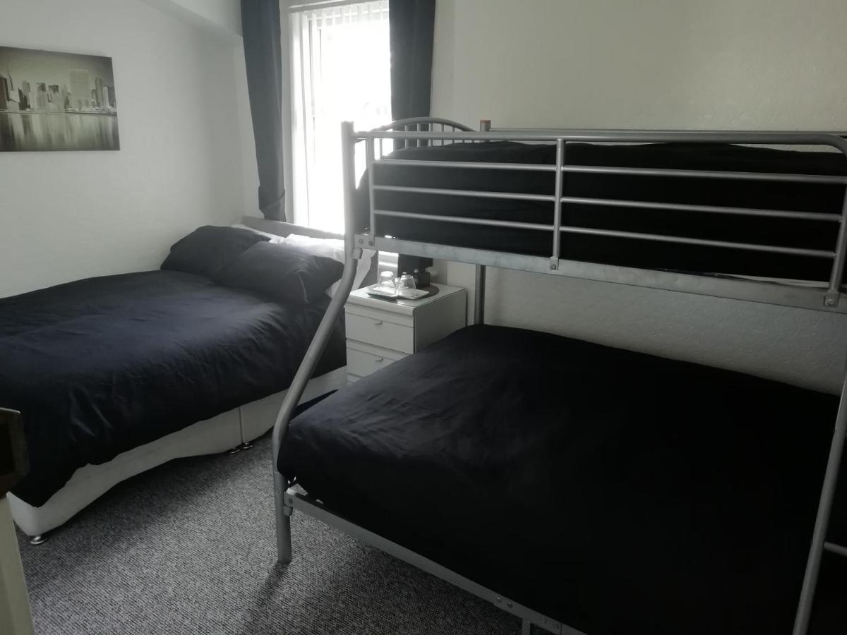 The Shining Diamond Bed & Breakfast Blackpool