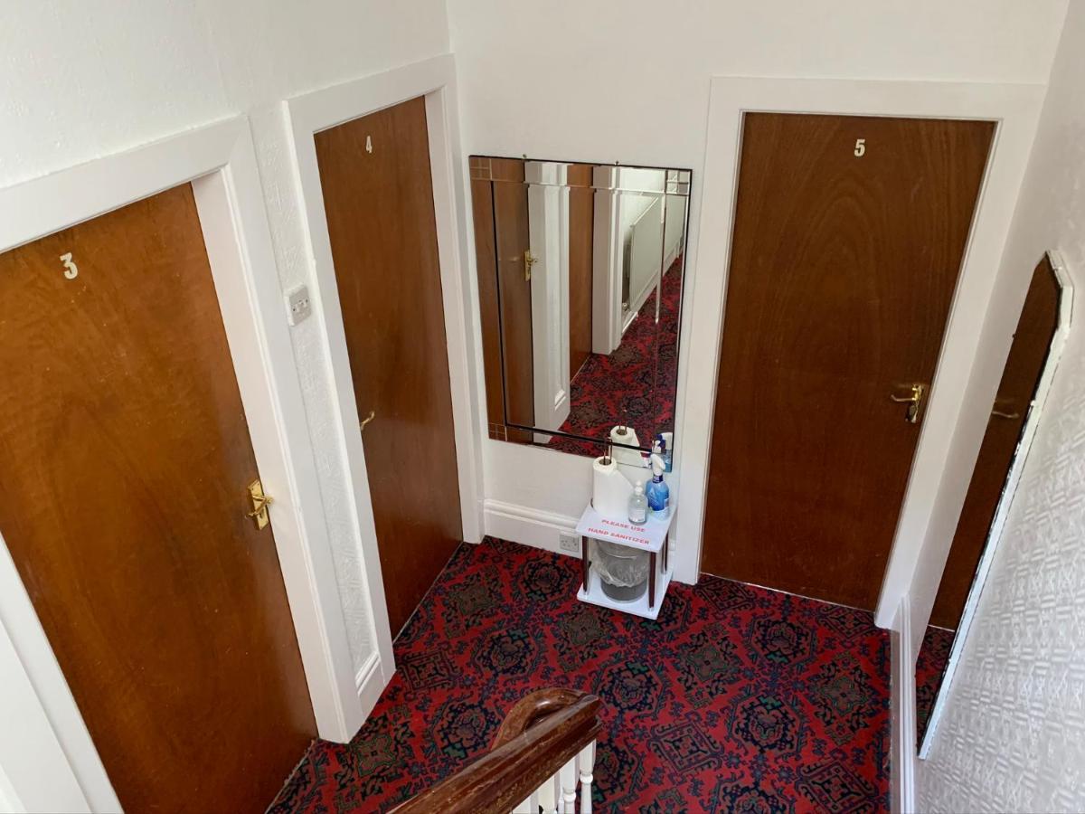 Glenroyd Guest house Blackpool