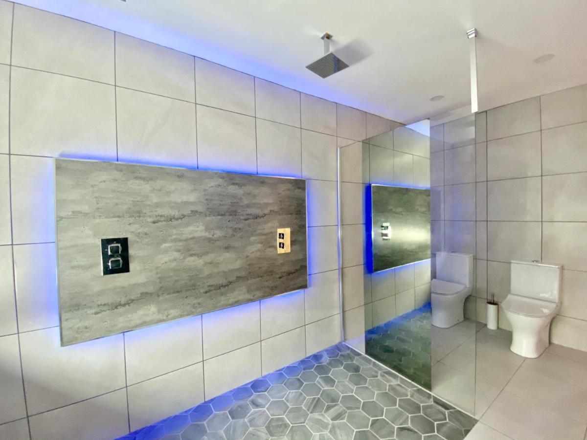 Fabrik - Harrowside By Service Apartements Blackpool