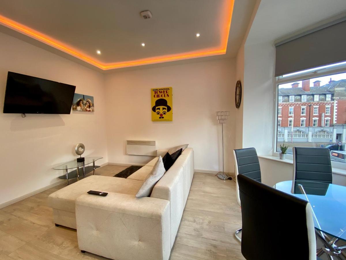 Apartment Princess Theatre View By Service Blackpool