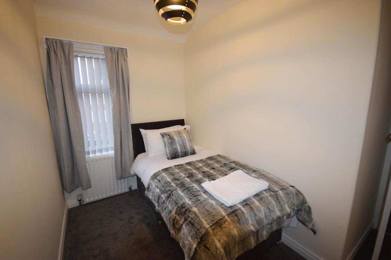 Dudley House *
