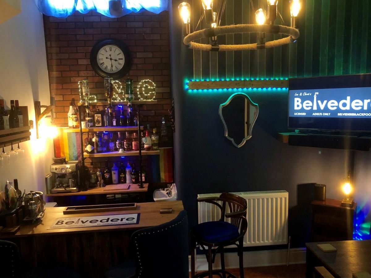 Lee & Chris's Belvedere - Adults Only 3*