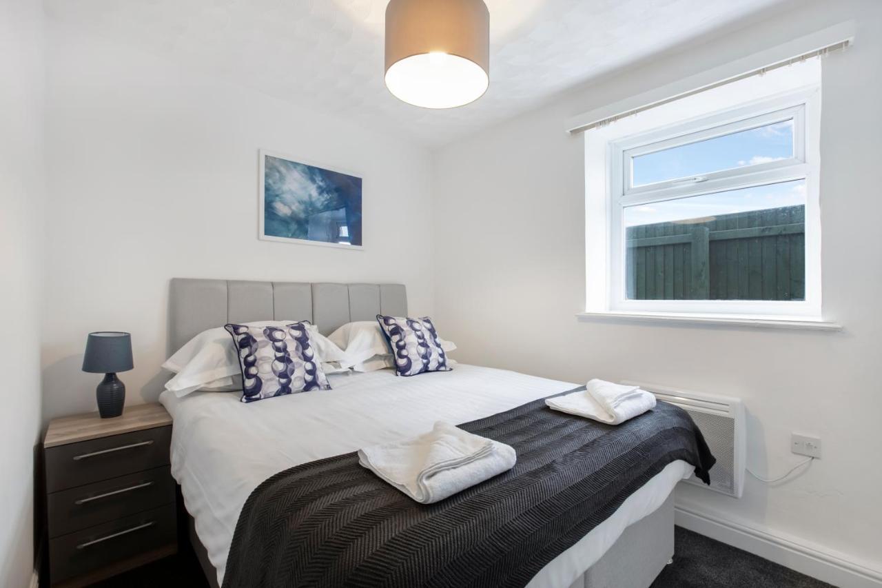 Staycation By Sasco Apartment *