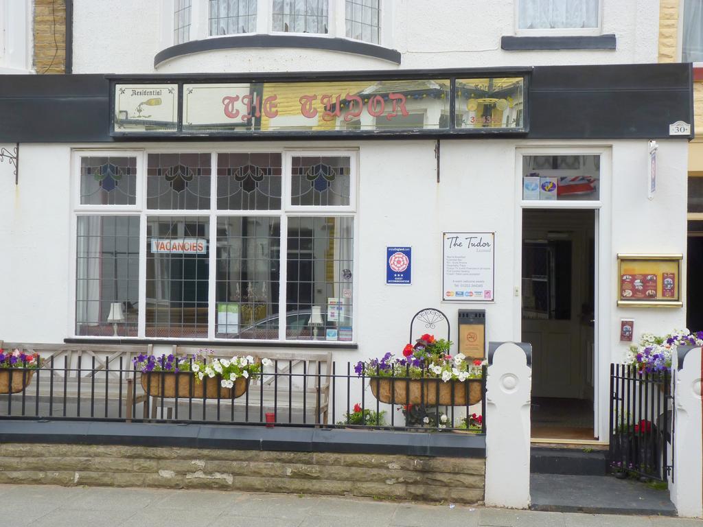 The Tudor Guest house Blackpool