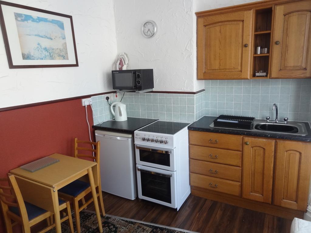 Apartment Lindisfarne - Families & Couples Only Blackpool