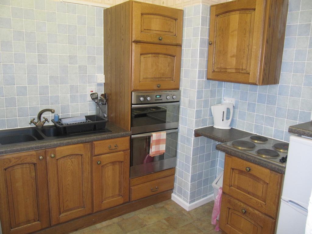 Lindisfarne - Families & Couples Only Apartment Blackpool