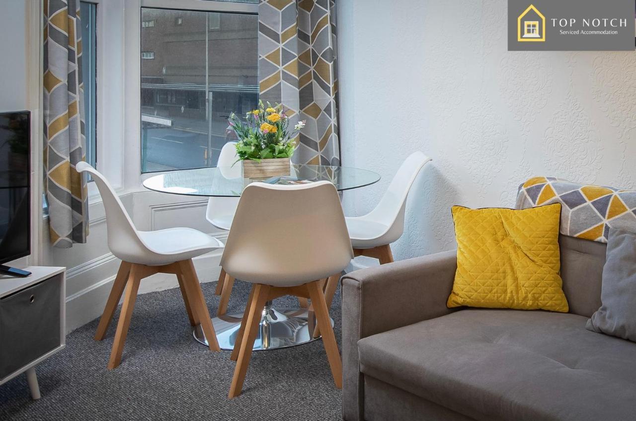 Apartment 2 Bedroom At , Top Notch Serviced , Free Wifi *
