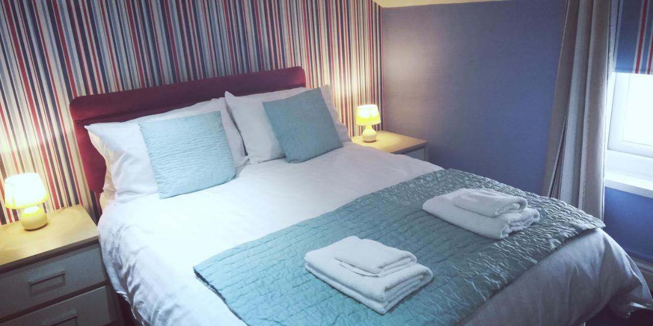 Northdene Theatre Guest house *