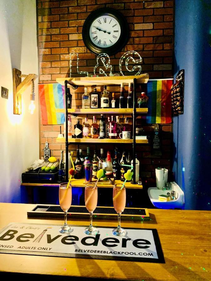 Lee & Chris's Belvedere - Adults Only 3*
