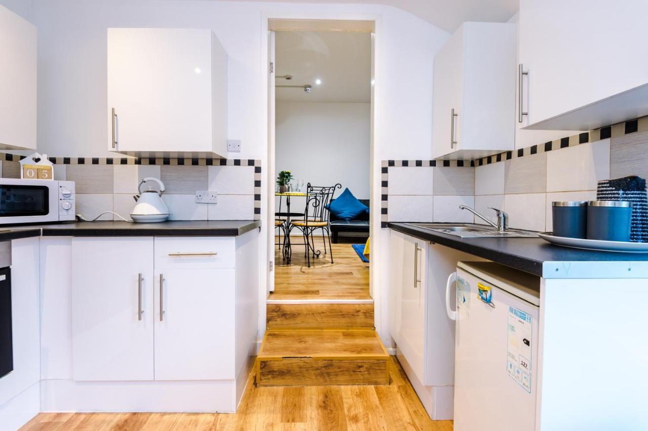 Empire - Charles Street Apartment