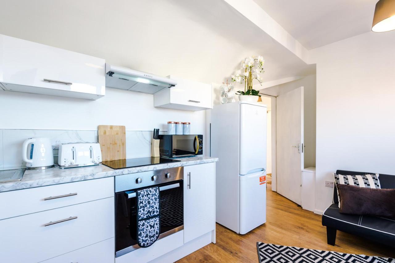 Apartment Empire - Dickson Road