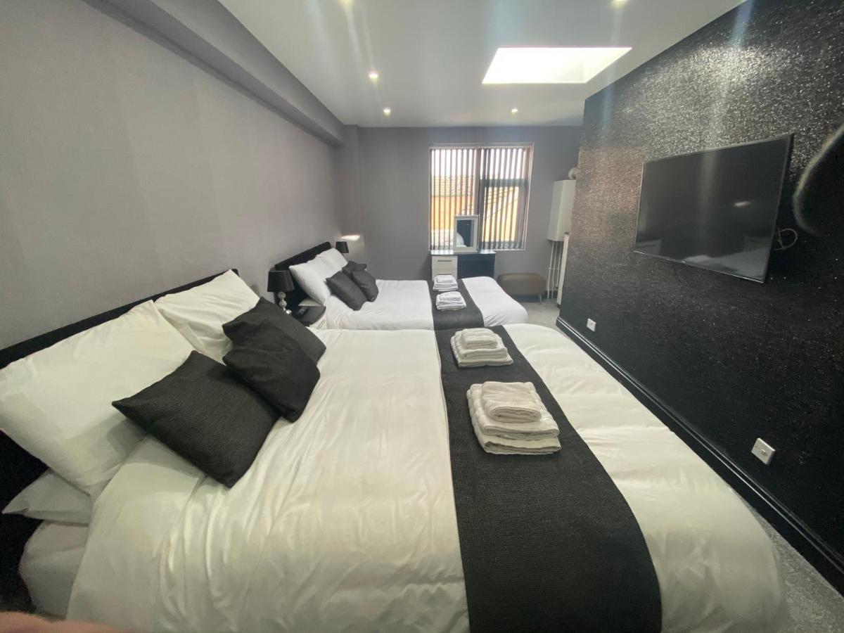 Boutique 2 Bed Grey Sleeps 10 Apartment Blackpool