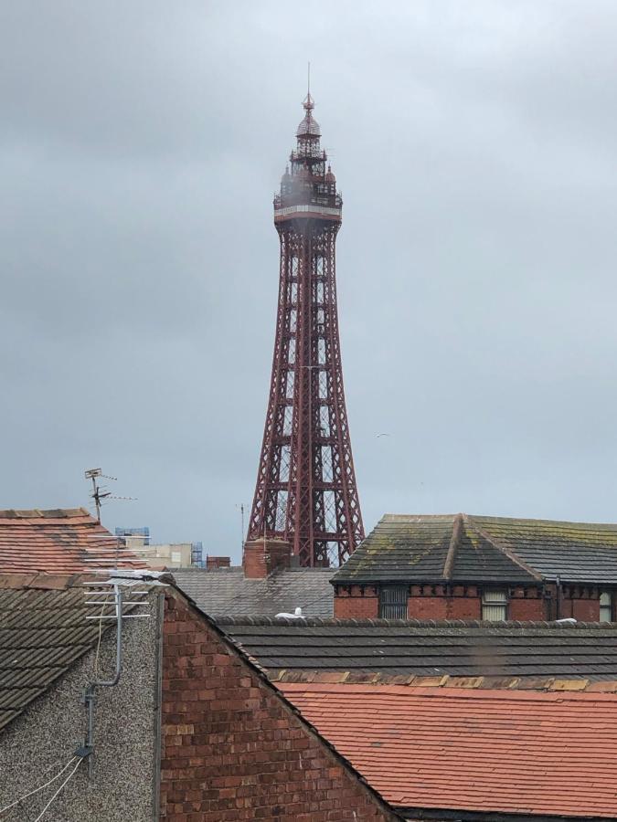 Guest house Ultimate Family Blackpool