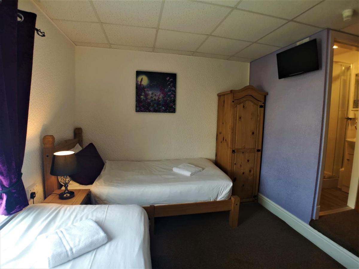 The Hopton 2* Blackpool
