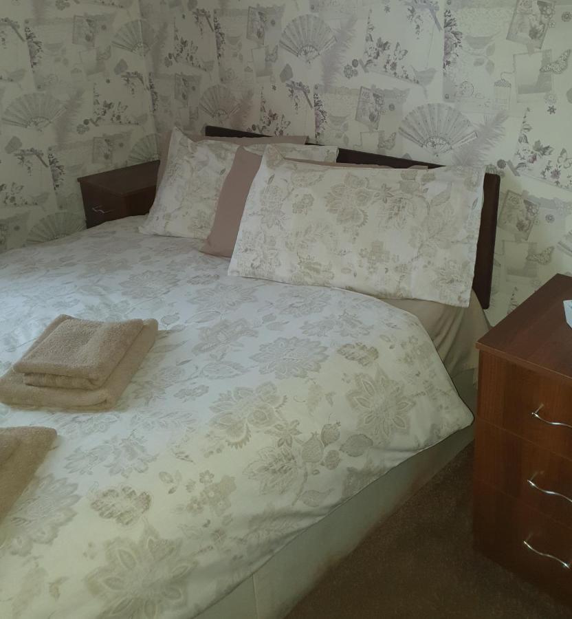 The Rutlands 3*
