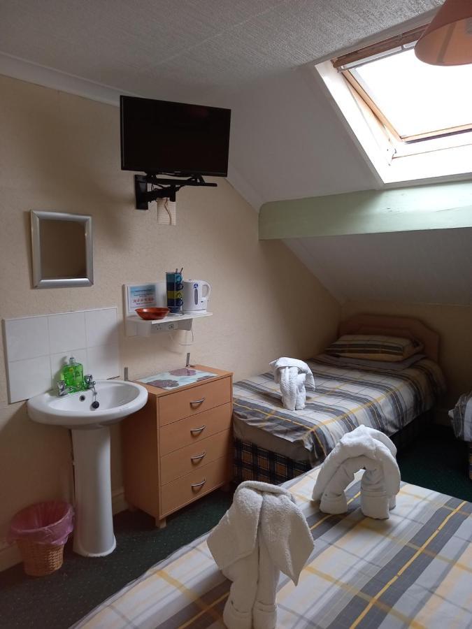 Seasons 24 Guest house