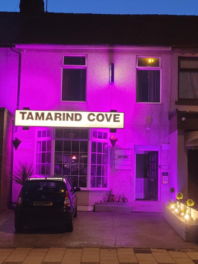 Tamarind Cove & Barrons Hotel 4*