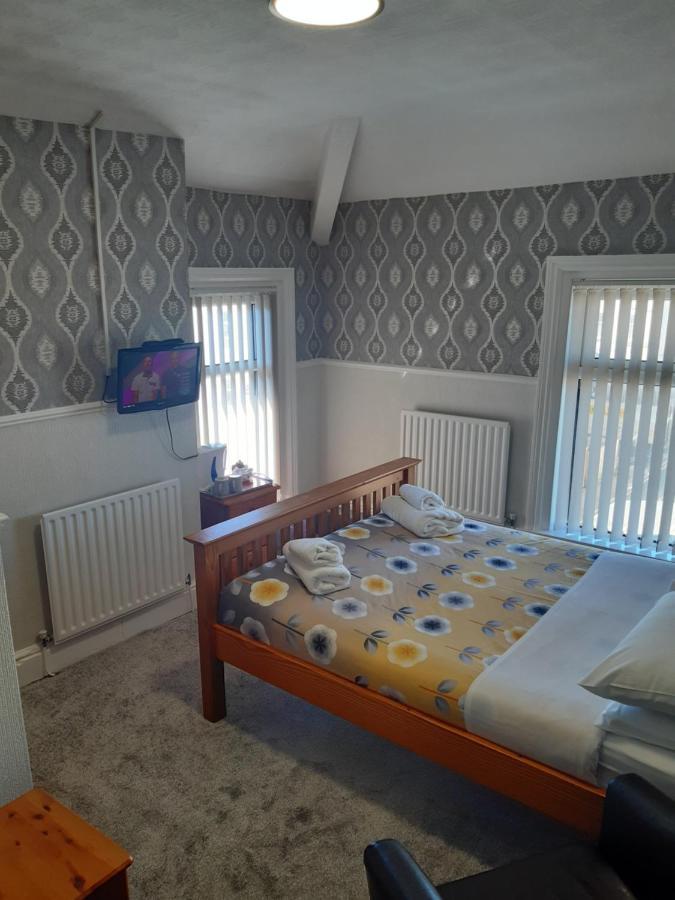 Wellington 2* Blackpool