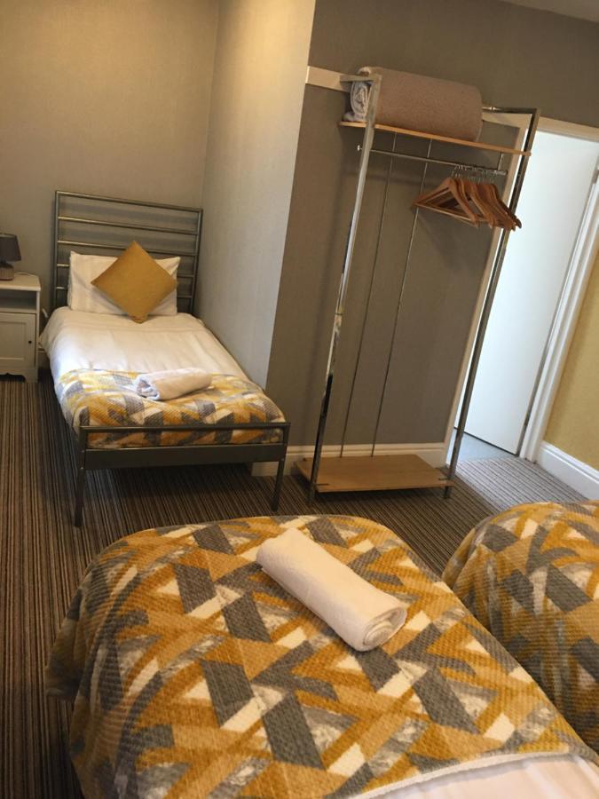 Glenheath Guest house 3*