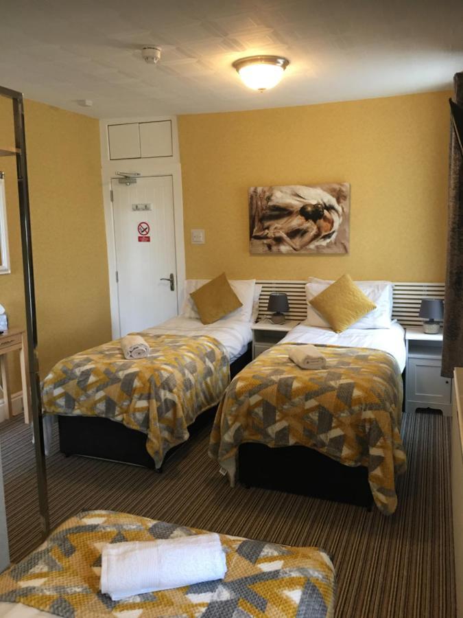 Glenheath Guest house 3*