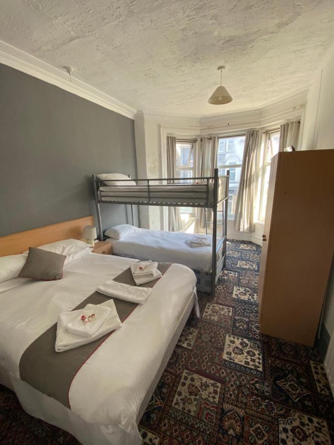 46 Hotel 3*