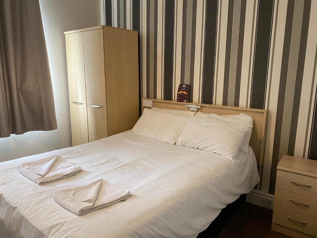 Arncliffe Hotel 3*