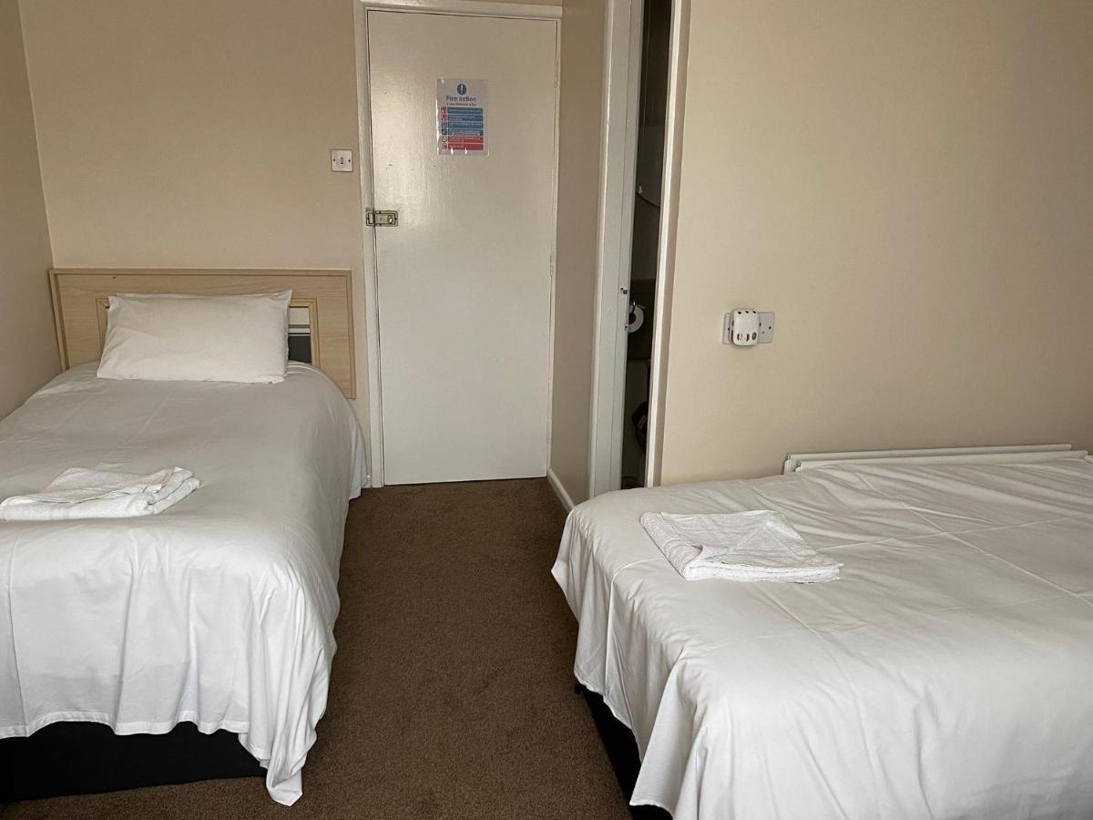 Arncliffe Hotel 3*