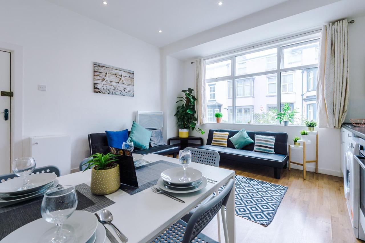 Apartment Empire - Charles Street *