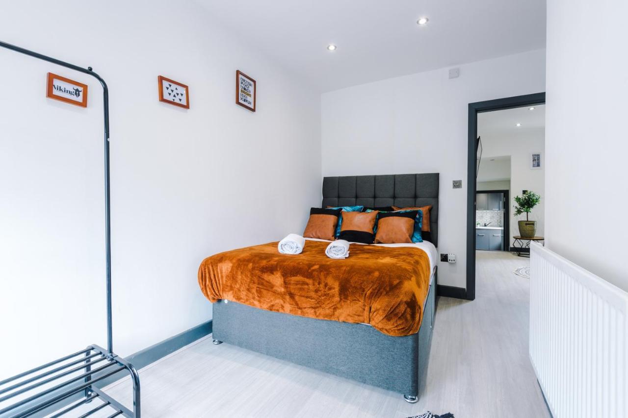 Apartment Empire - George St *