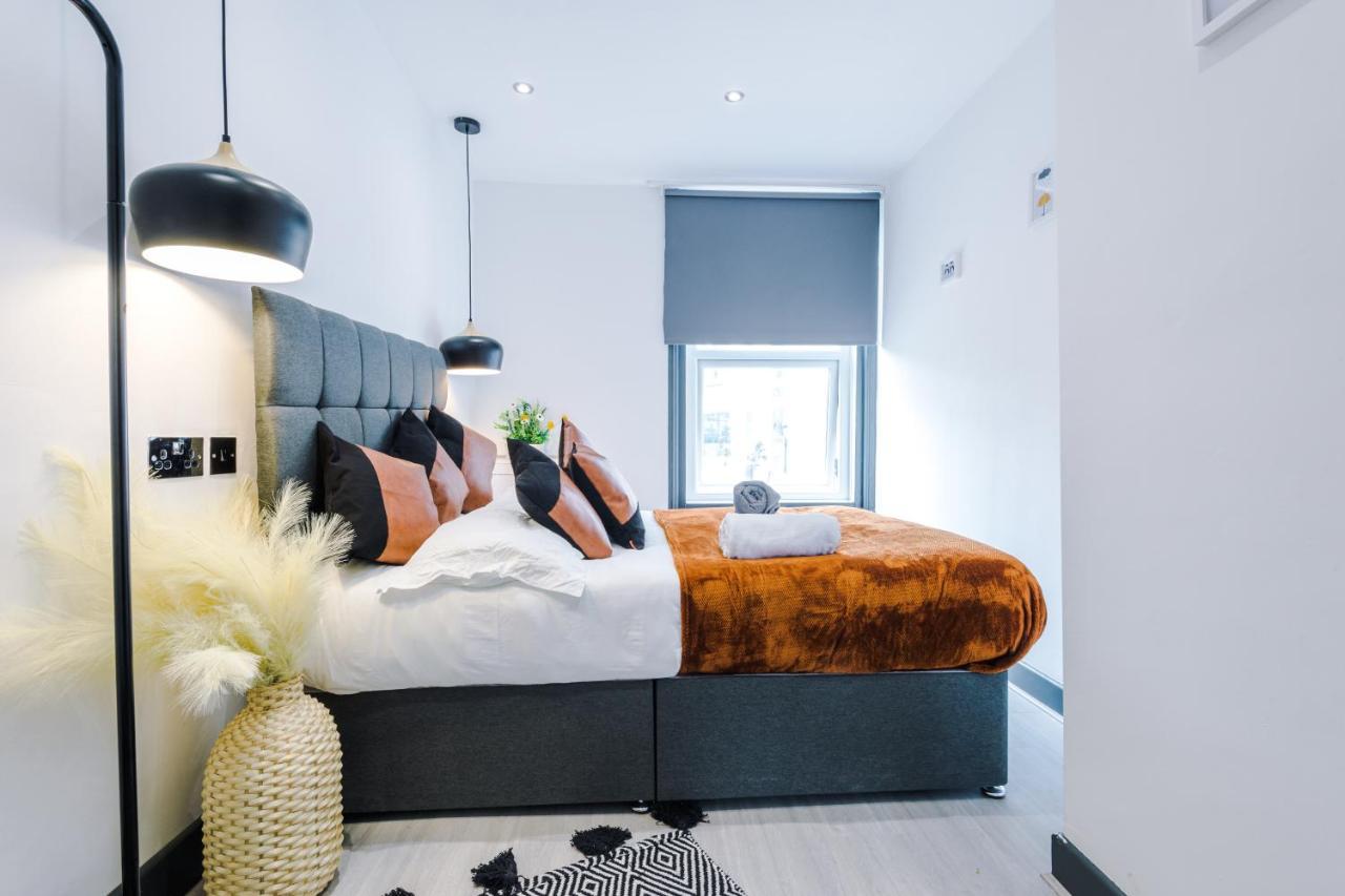 Apartment Empire - George St *