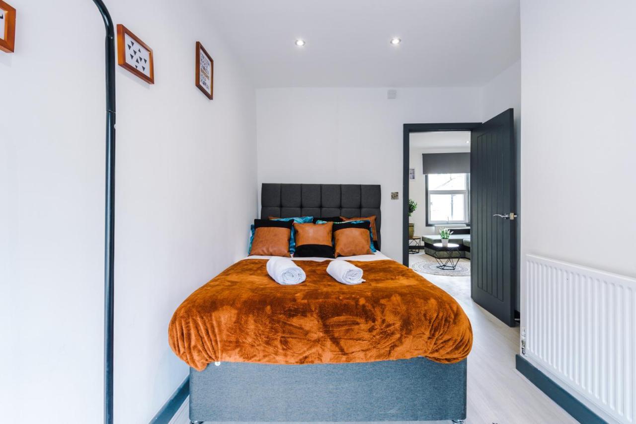 Apartment Empire - George St *