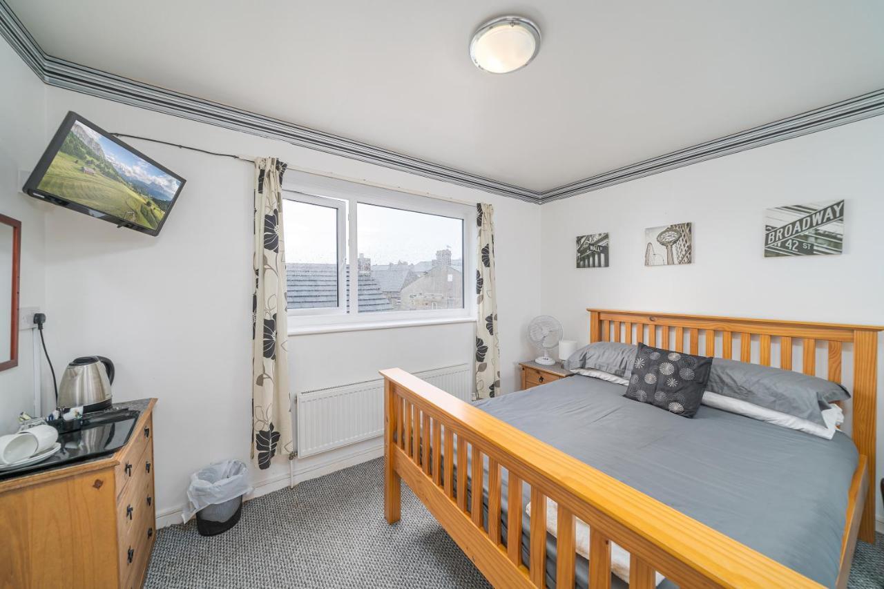 Deneside Guest house Blackpool
