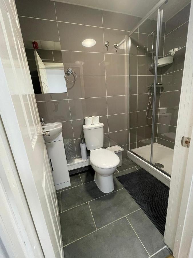 Ariana House Hotel-families And Couples Only * Blackpool
