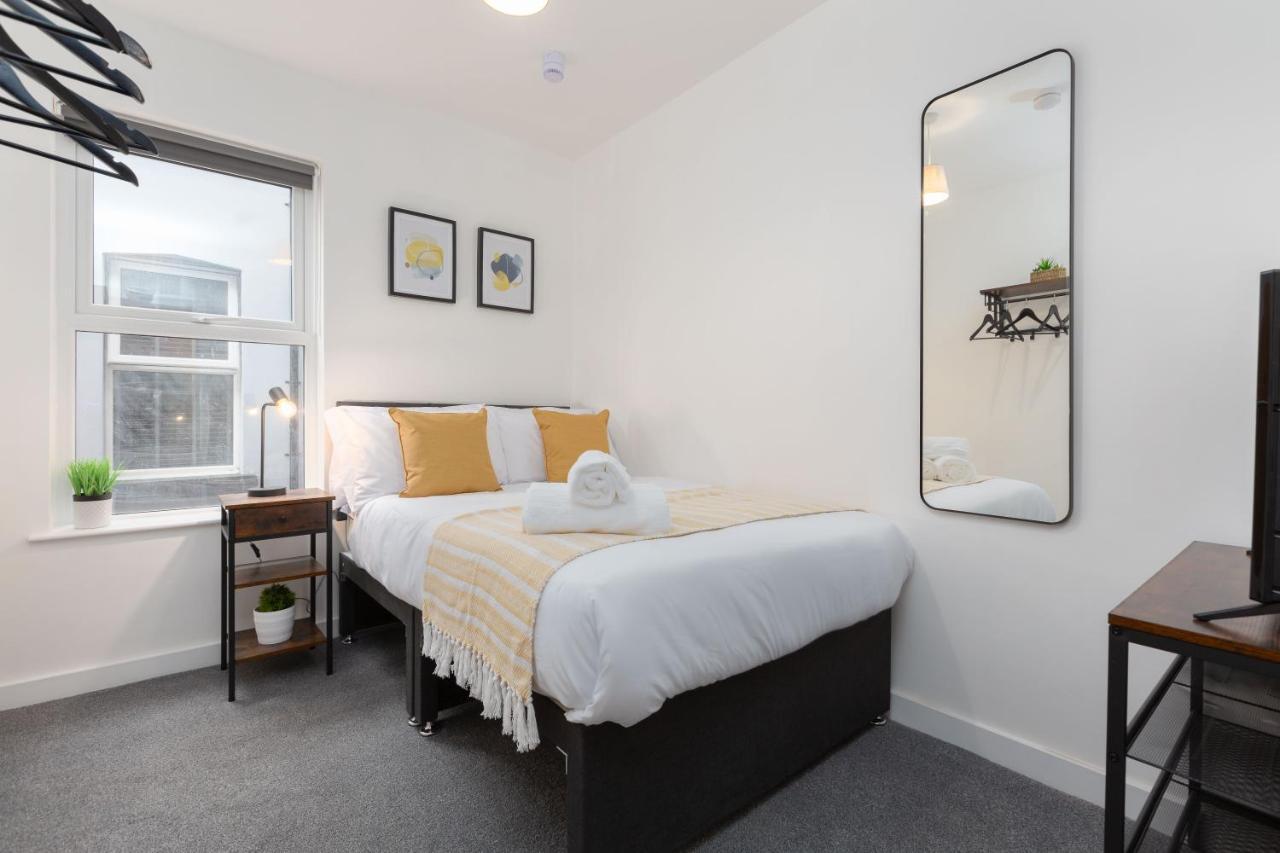 Apartment Charles Alexander Short - Charnley House Blackpool