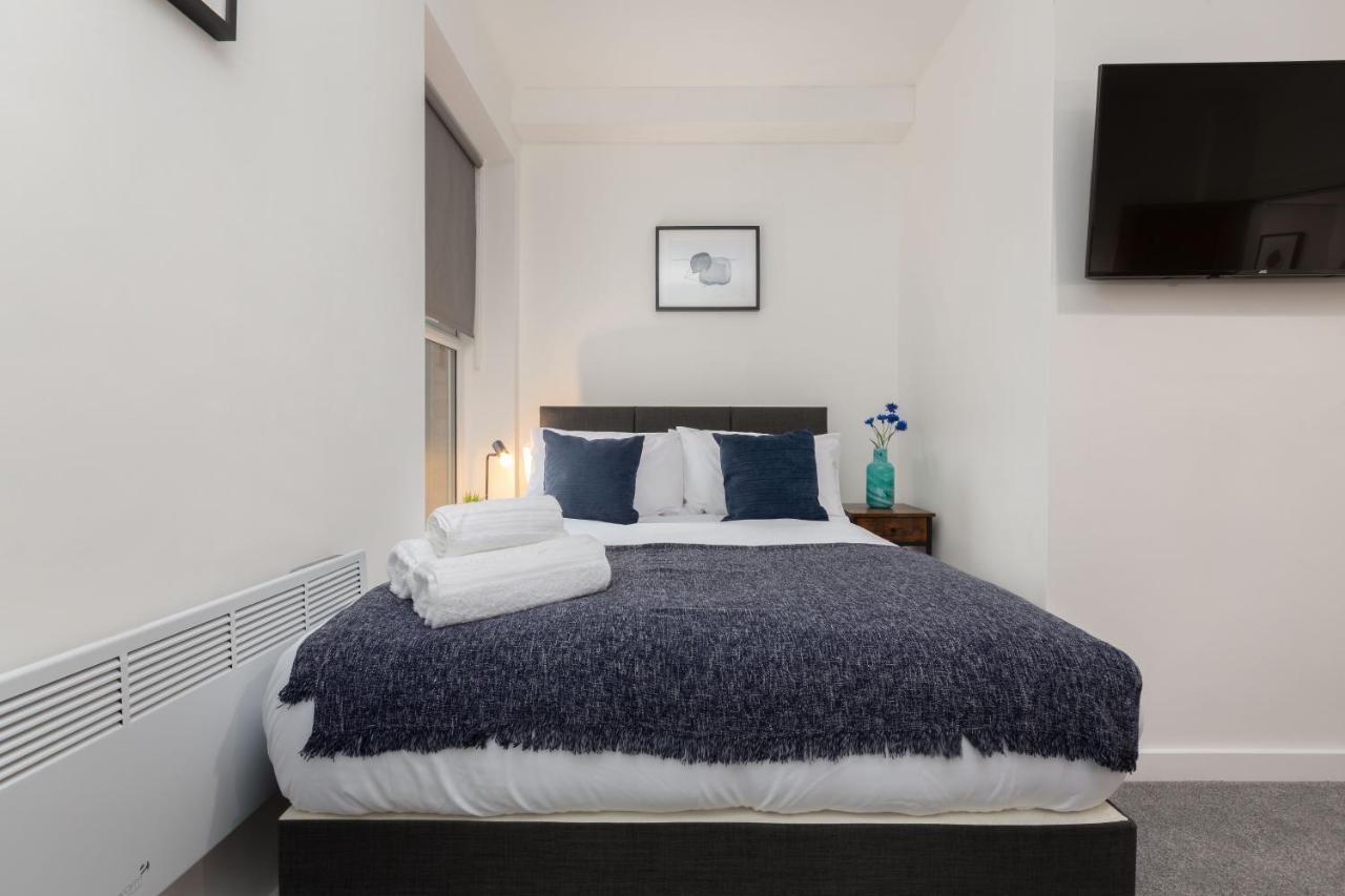 Charles Alexander Short - Charnley House Apartment