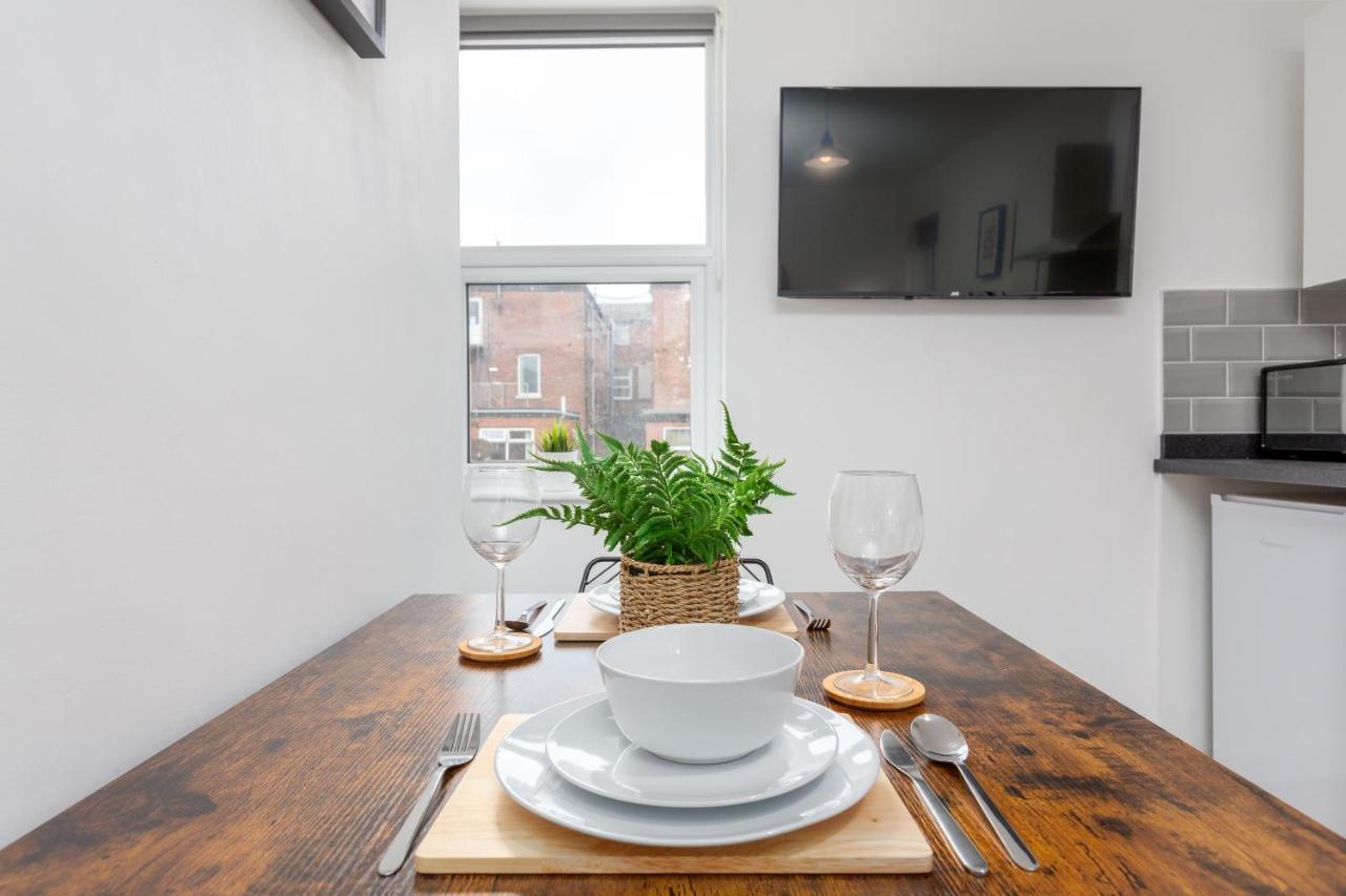 Charles Alexander Short - Charnley House Apartment