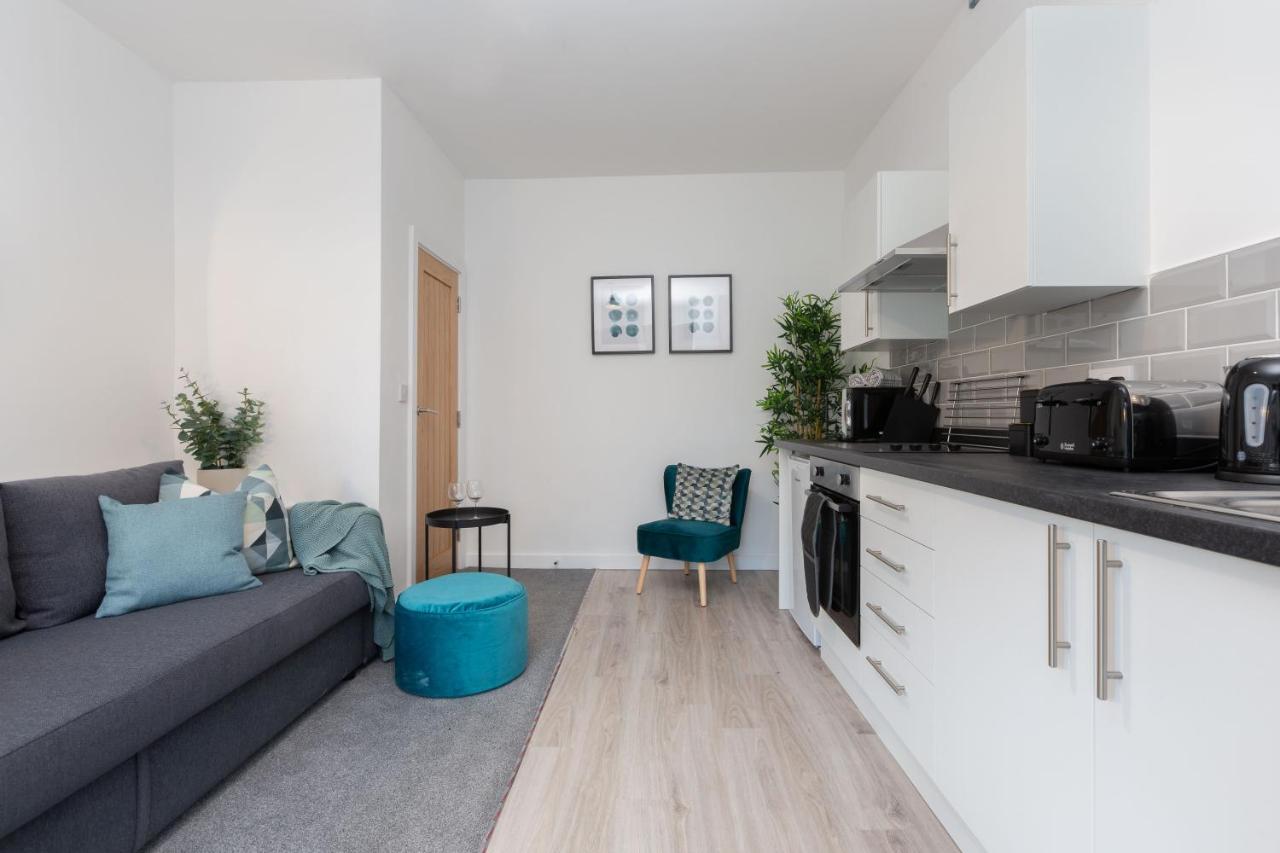 Apartment Charles Alexander Short - Charnley House Blackpool