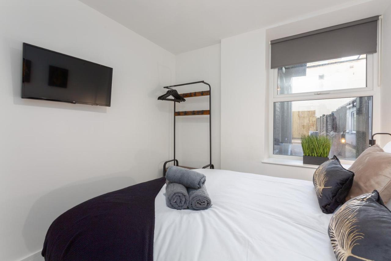 Charles Alexander Short - Charnley House Apartment *