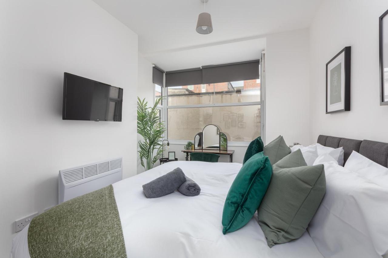 Charles Alexander Short - Charnley House Apartment *