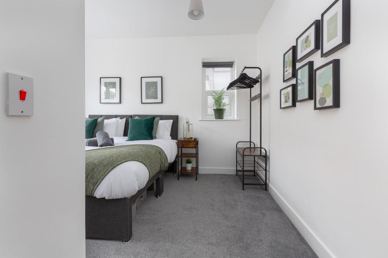 Charles Alexander Short - Charnley House Apartment *