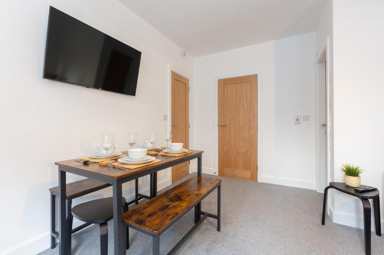 Charles Alexander Short - Charnley House Apartment