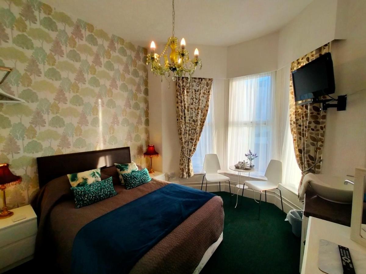 Babylon Hotel 5*