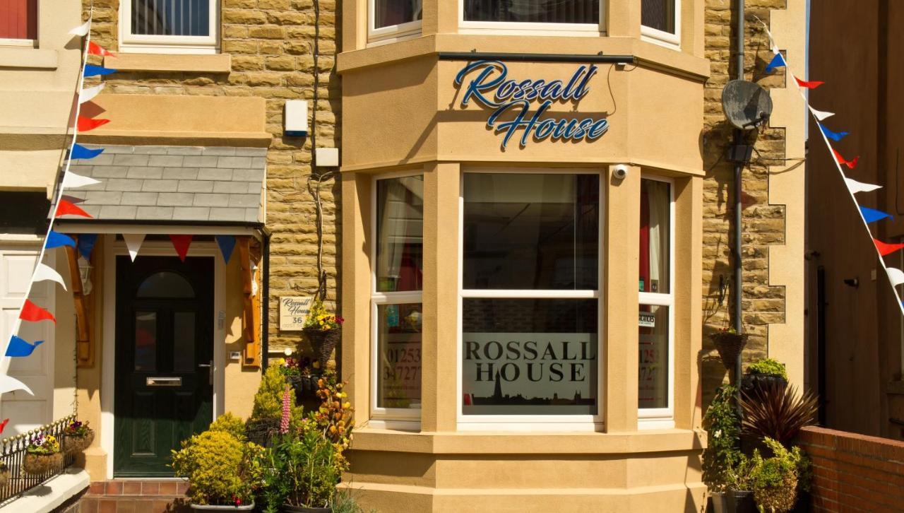 Guest house Rossall House , For Families & Couples 3*