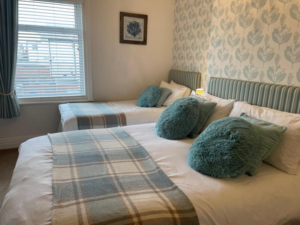 North Crest Bed & Breakfast Blackpool