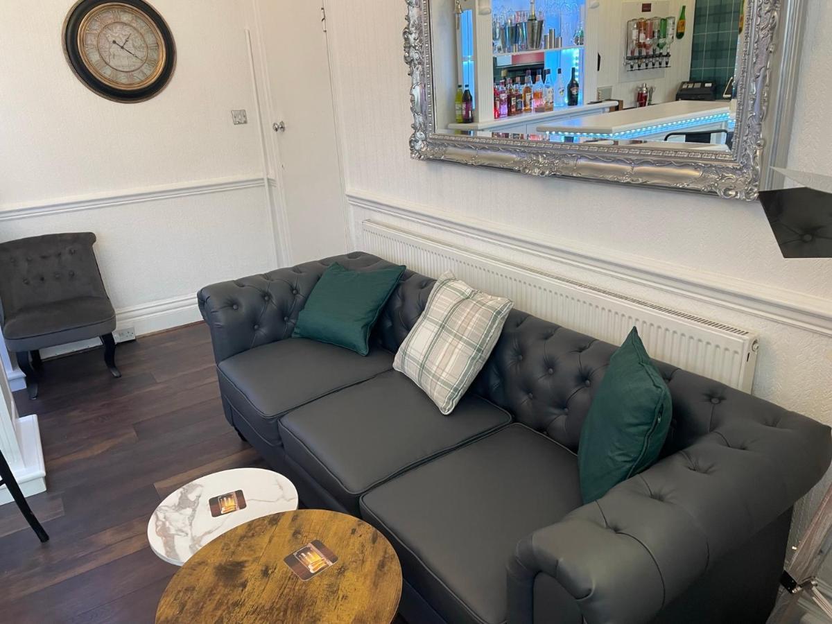 North Crest Bed & Breakfast Blackpool
