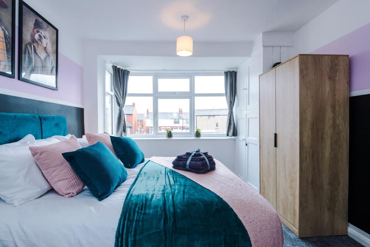 Beautiful Gem In - Parking & Garden * Blackpool